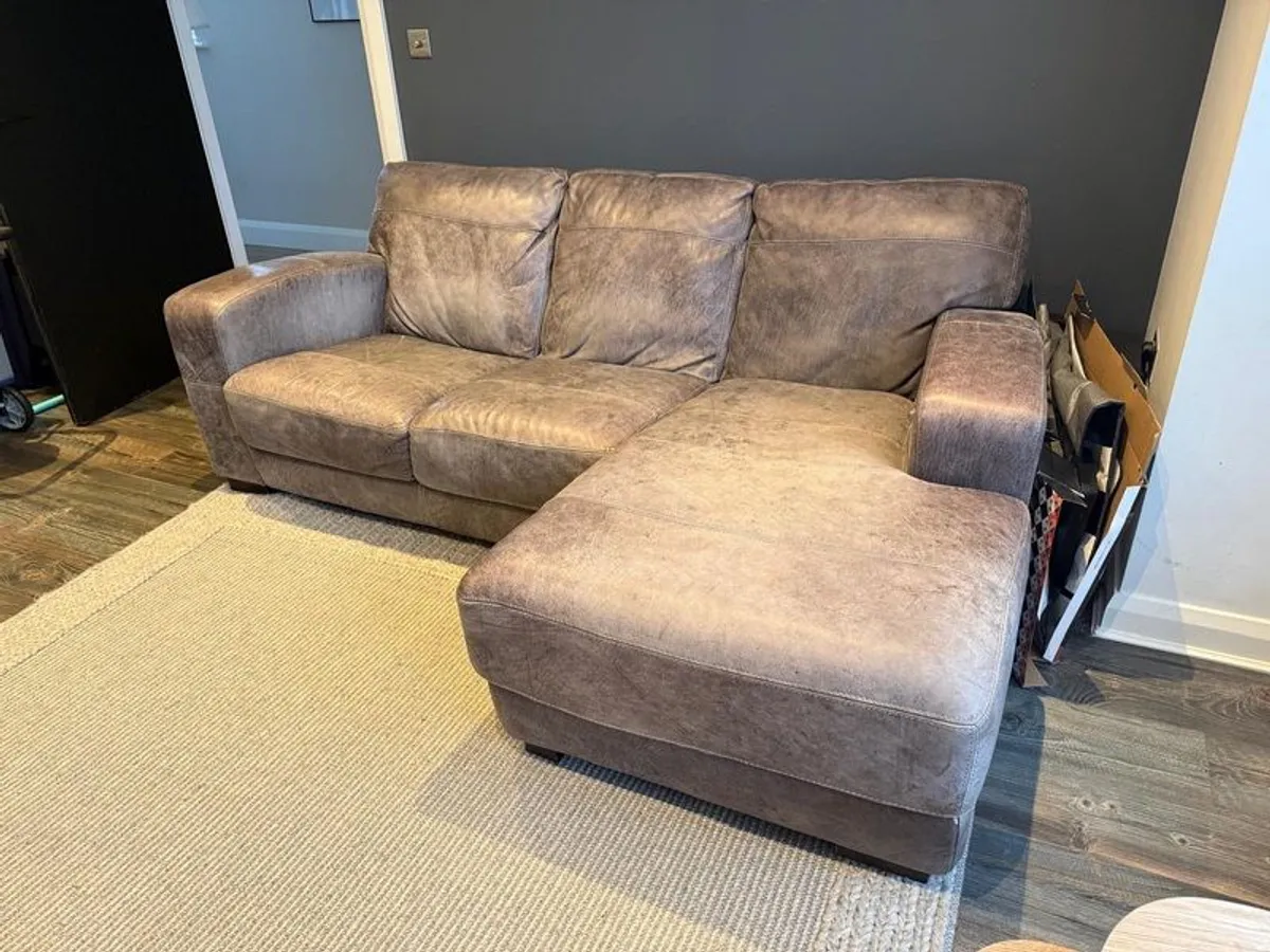 Navy 3 seater leather couch and single armchair - Image 2