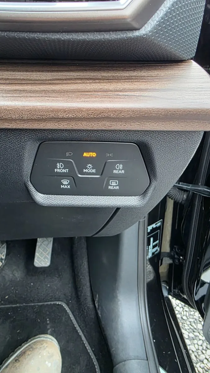 Seat leon 212 - Image 2