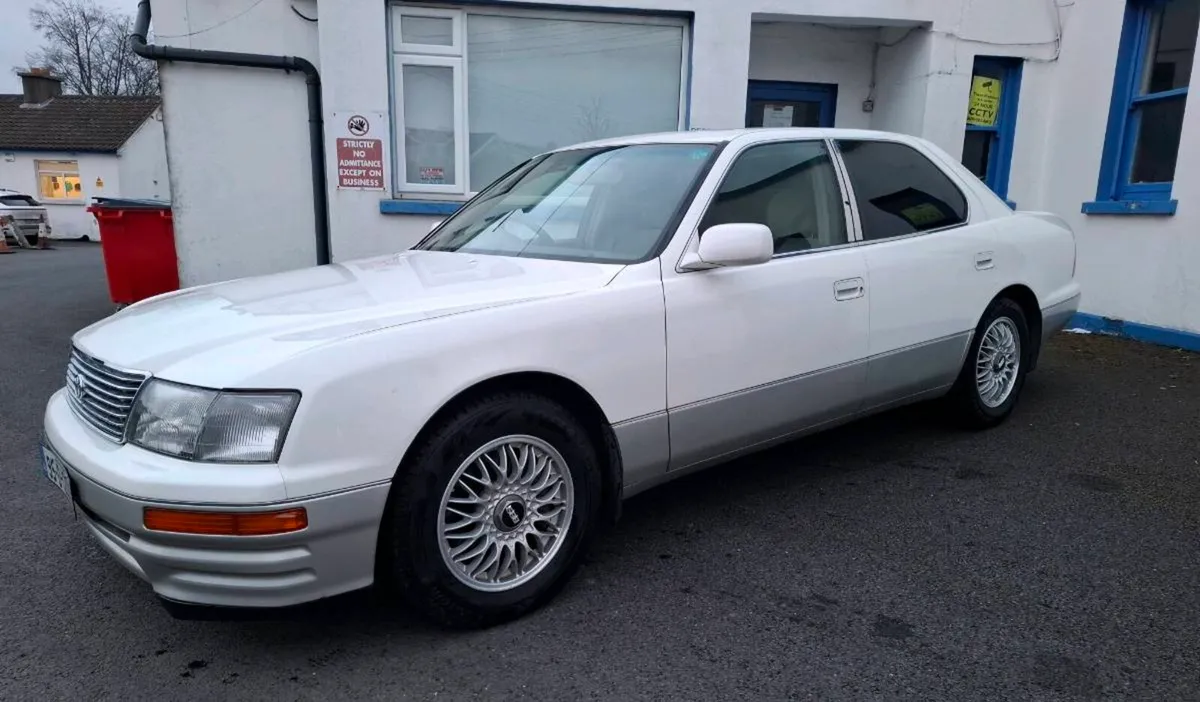 Toyota Celsior 4.0 V8 32 valve - Image 3