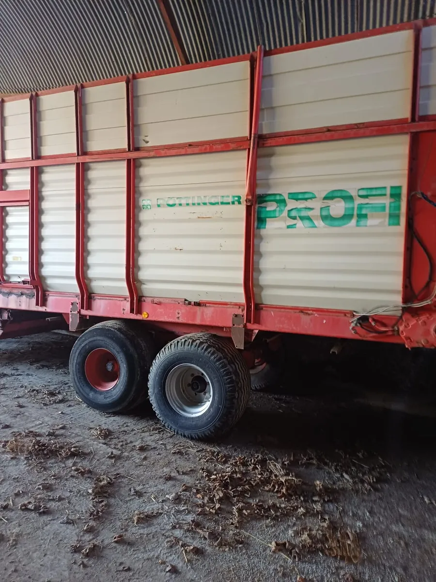 Pottinger silage wagon - Image 2