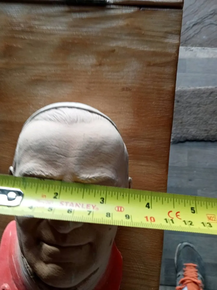 Bust of a pope - Image 4