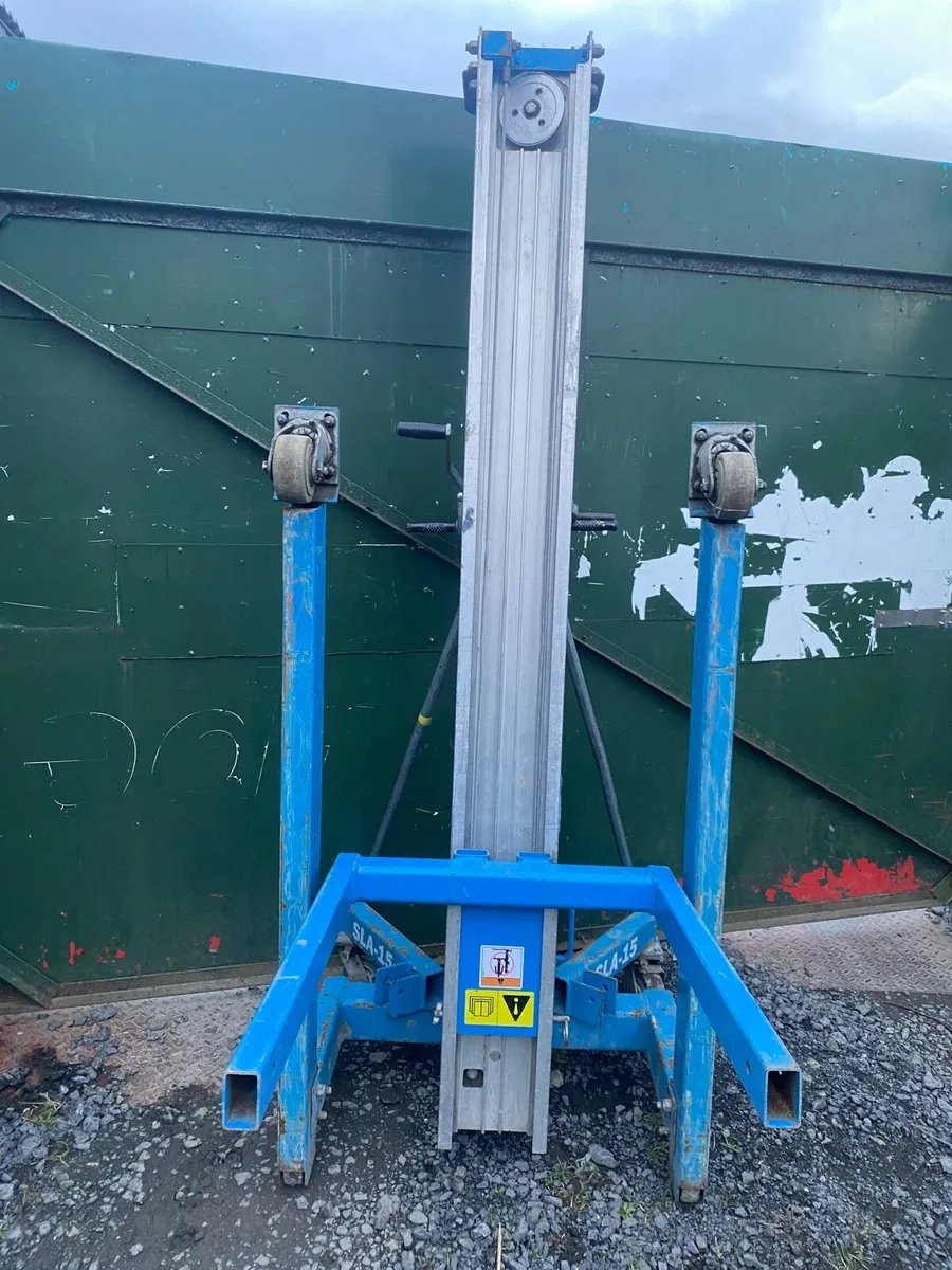 GENIE SLA15 SUPERADVANTAGE LIFT - Image 1