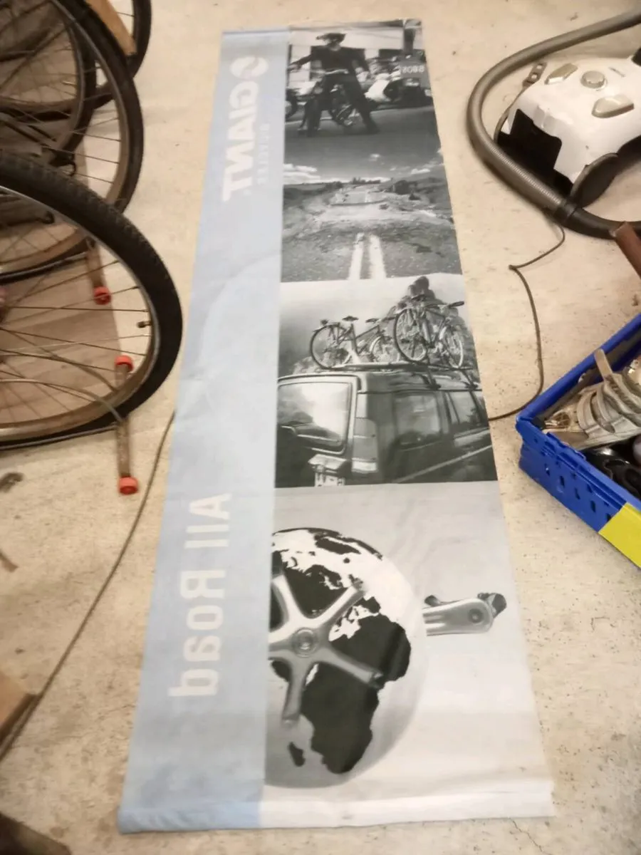 Giant bicycle banner - Image 1