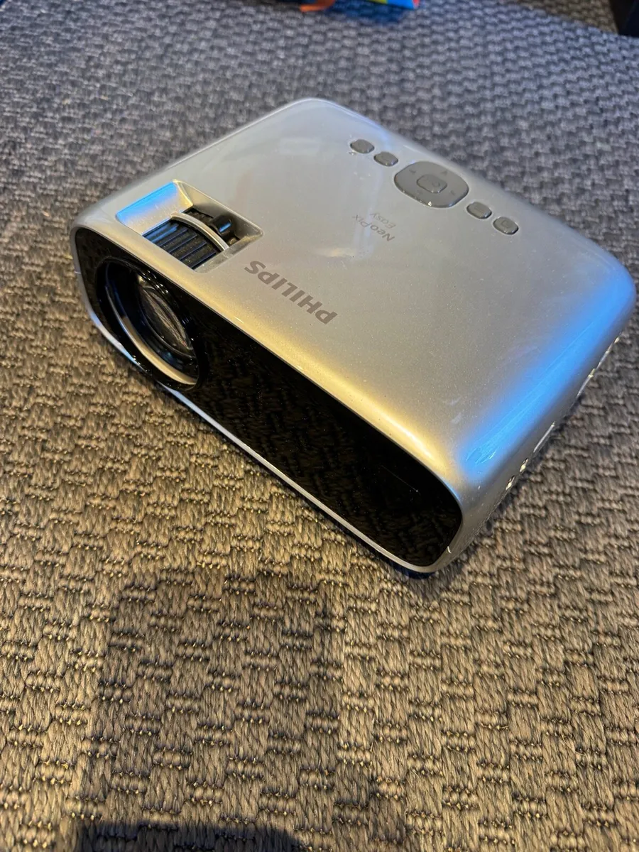 Projector - Image 1