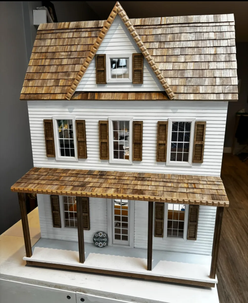 Vermont farmhouse jr Dollhouse - Image 1