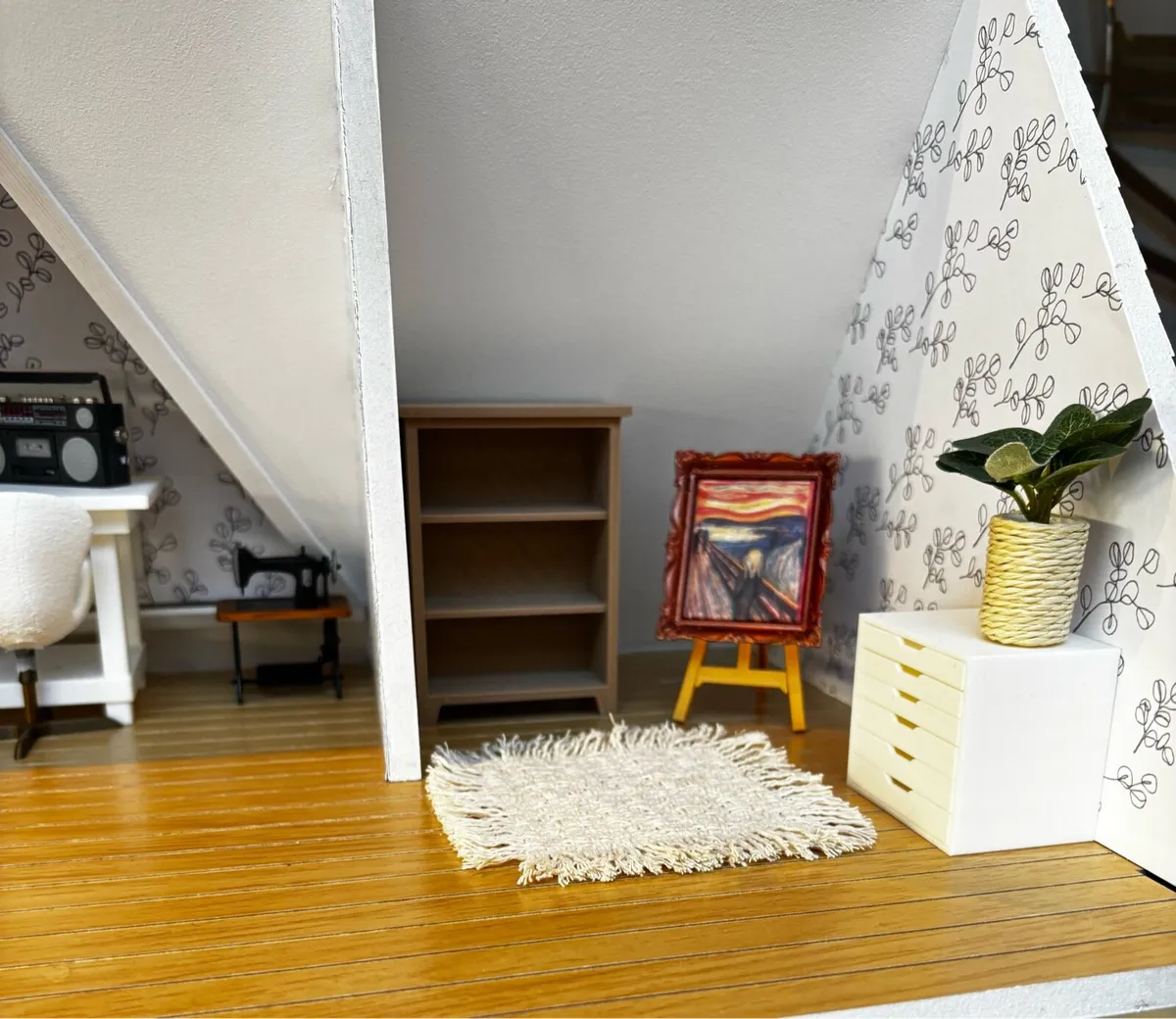 Vermont farmhouse jr Dollhouse - Image 3