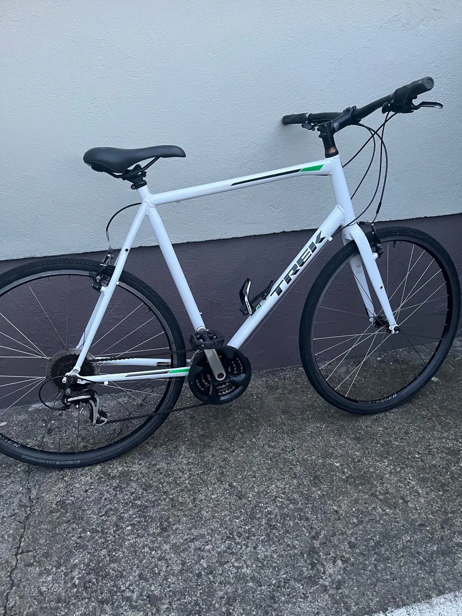Trek FX2, Hybrid bike. - Image 3