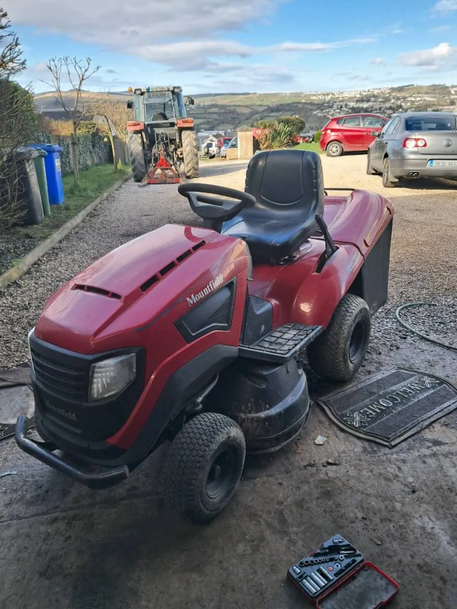 Mountfield MTF 92H Ride on - Image 1