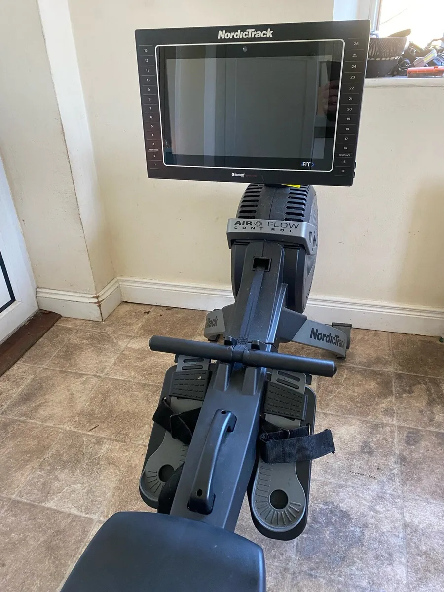 Nordictrack RW700 Rowing Machine - Image 2