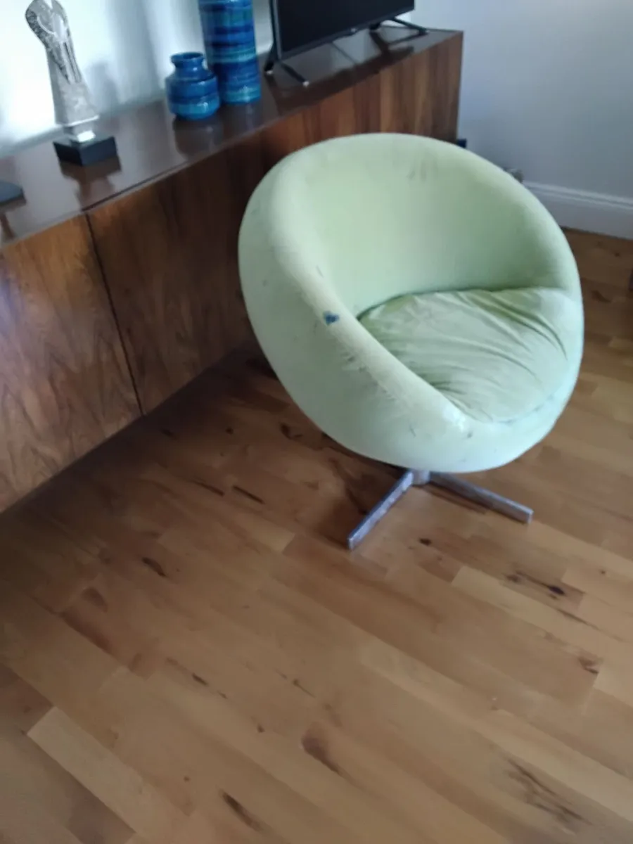 Sohome Swivel Chair - Image 2