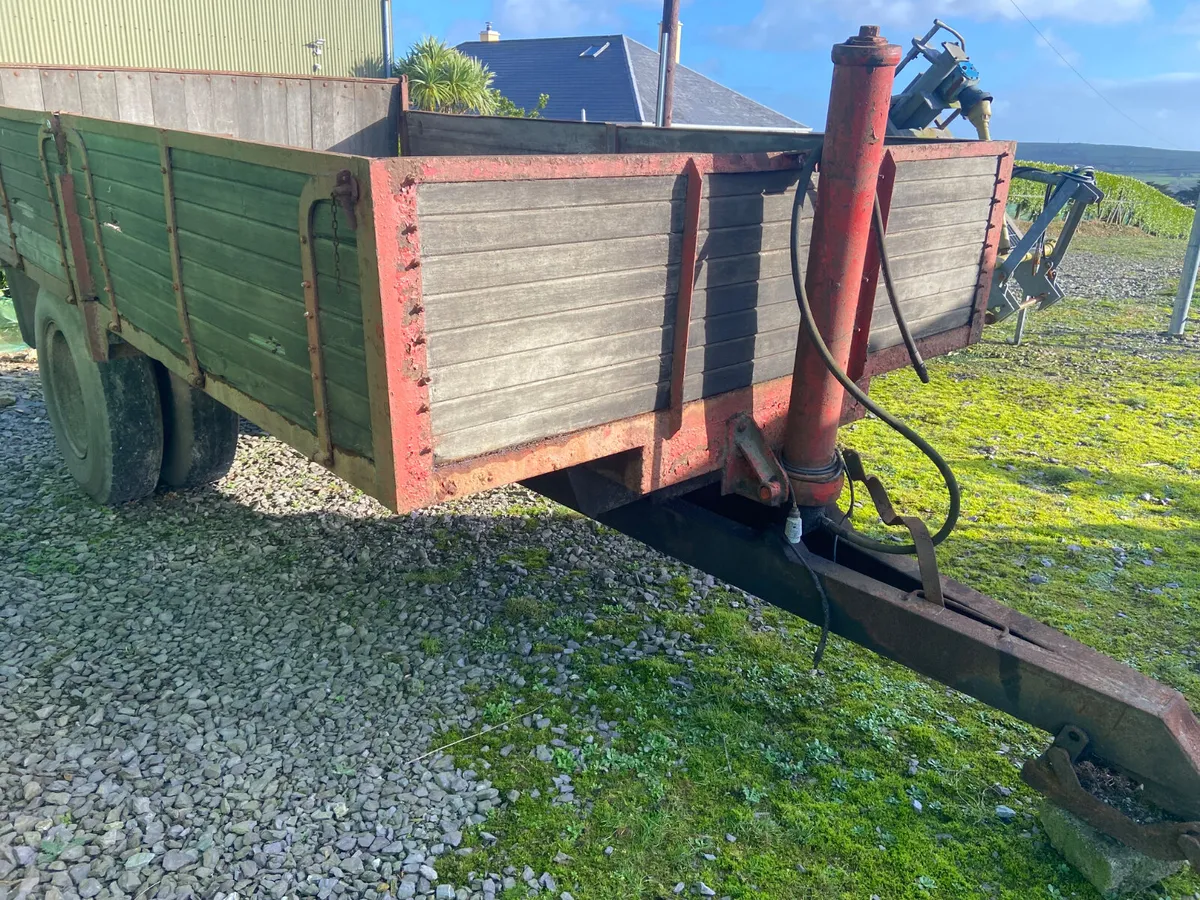Tipping trailer - Image 1
