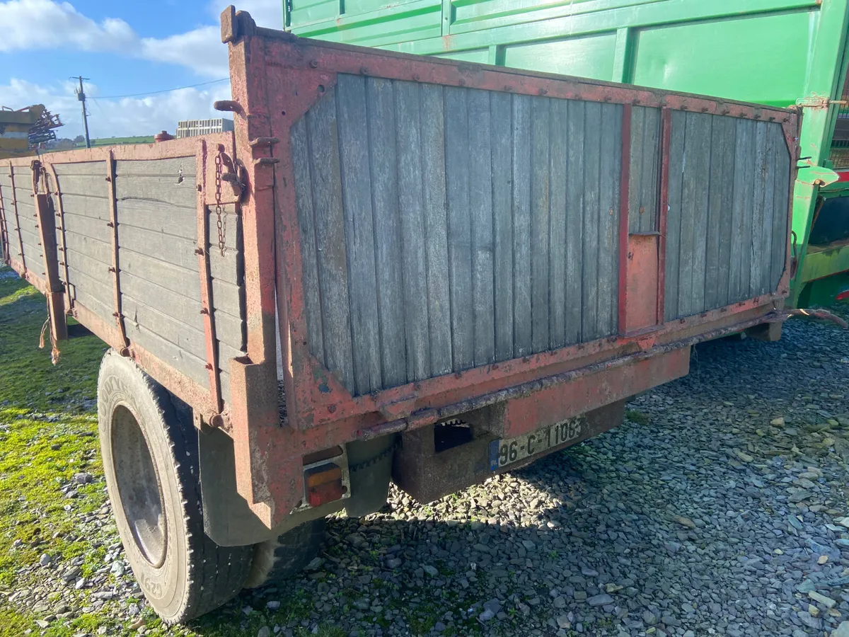 Tipping trailer - Image 2