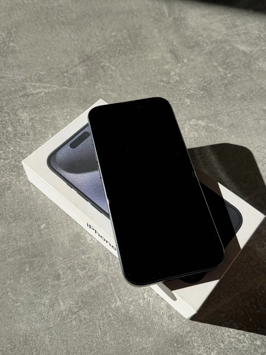 IPHONE 15 PRO - Image 1