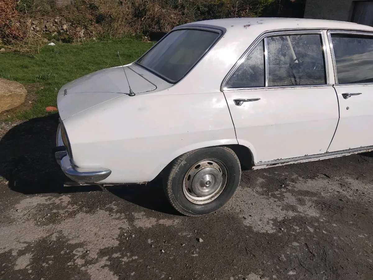 PEUGEOT 504 INJECTION - Image 3
