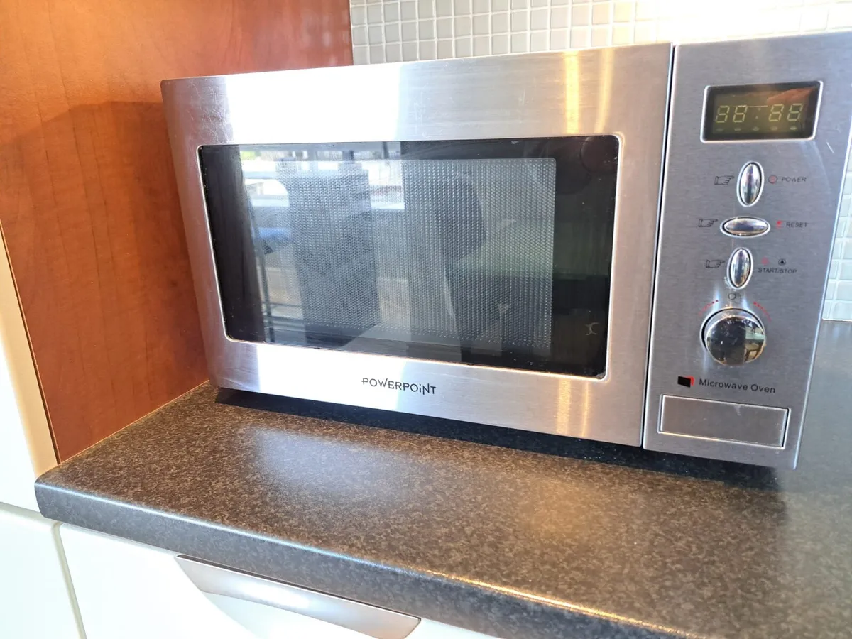 Powerpoint Microwave For Sale - Image 1