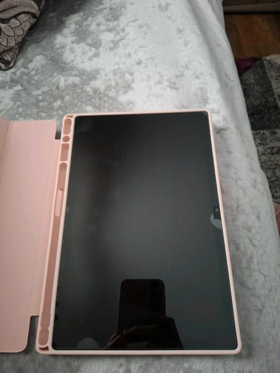 Samsung Galaxy tablet - Image 2