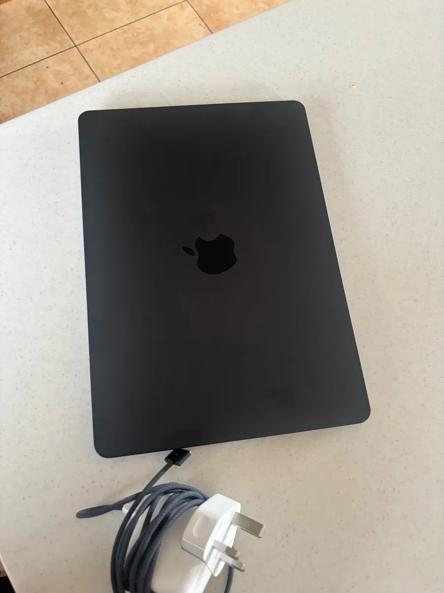 MacBook Air 2024 M3 - Image 4
