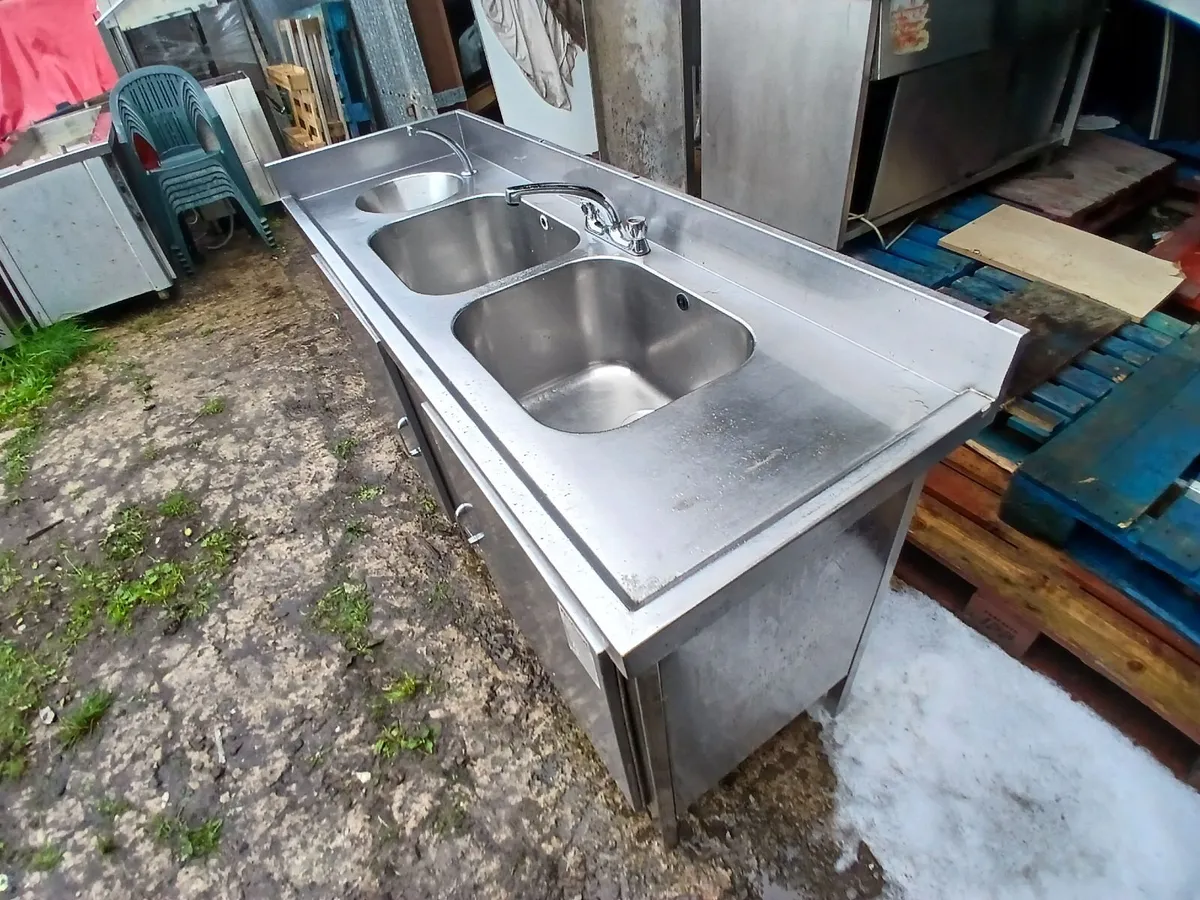 Staneless steel cabbinet double sink unit complete - Image 1