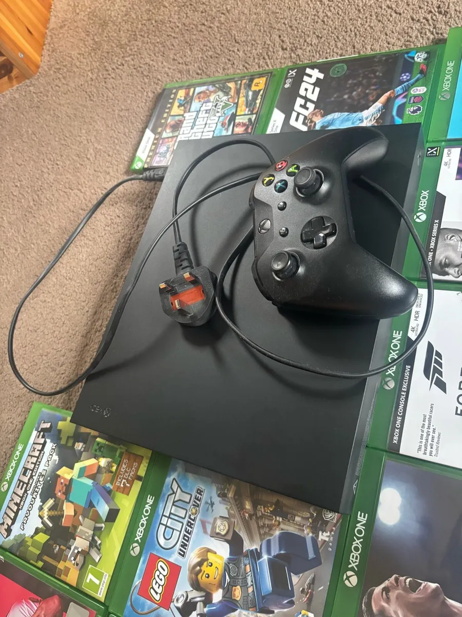 Xbox 1 X With 11 games - Image 4