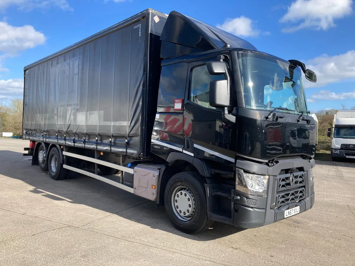 2018 Renault T Range 6x2 27 ft curtainside - Image 1