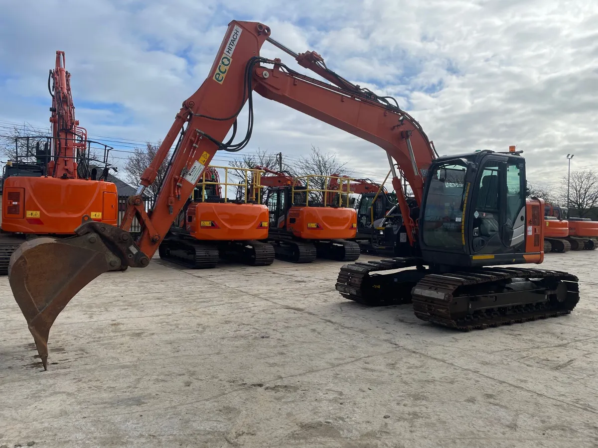 Hitachi ZX135US-6 2021 - Image 4