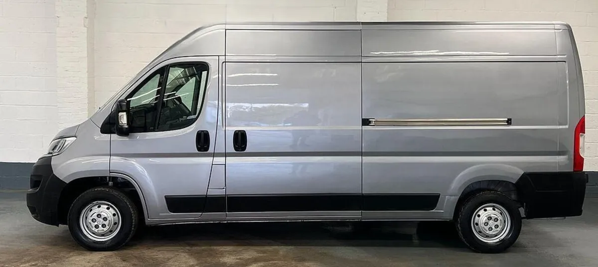 2022 Citroen Relay High Roof Panel Van - Image 1