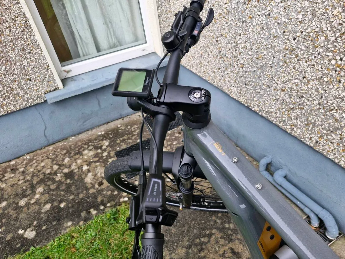 Bergamont E -Revox edition EQ Hyrbid e-bike - Image 3