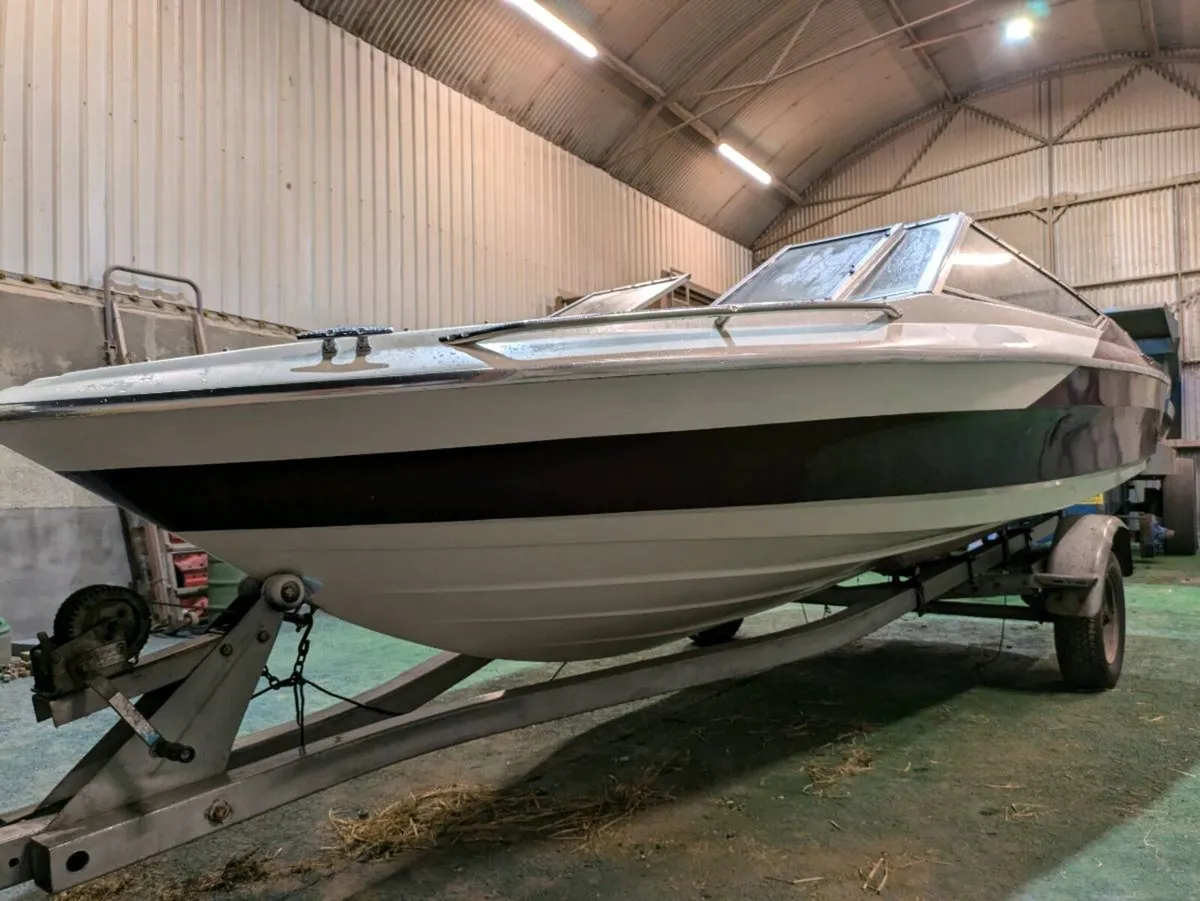 Maxum boat and trailer project* No engine * - Image 1