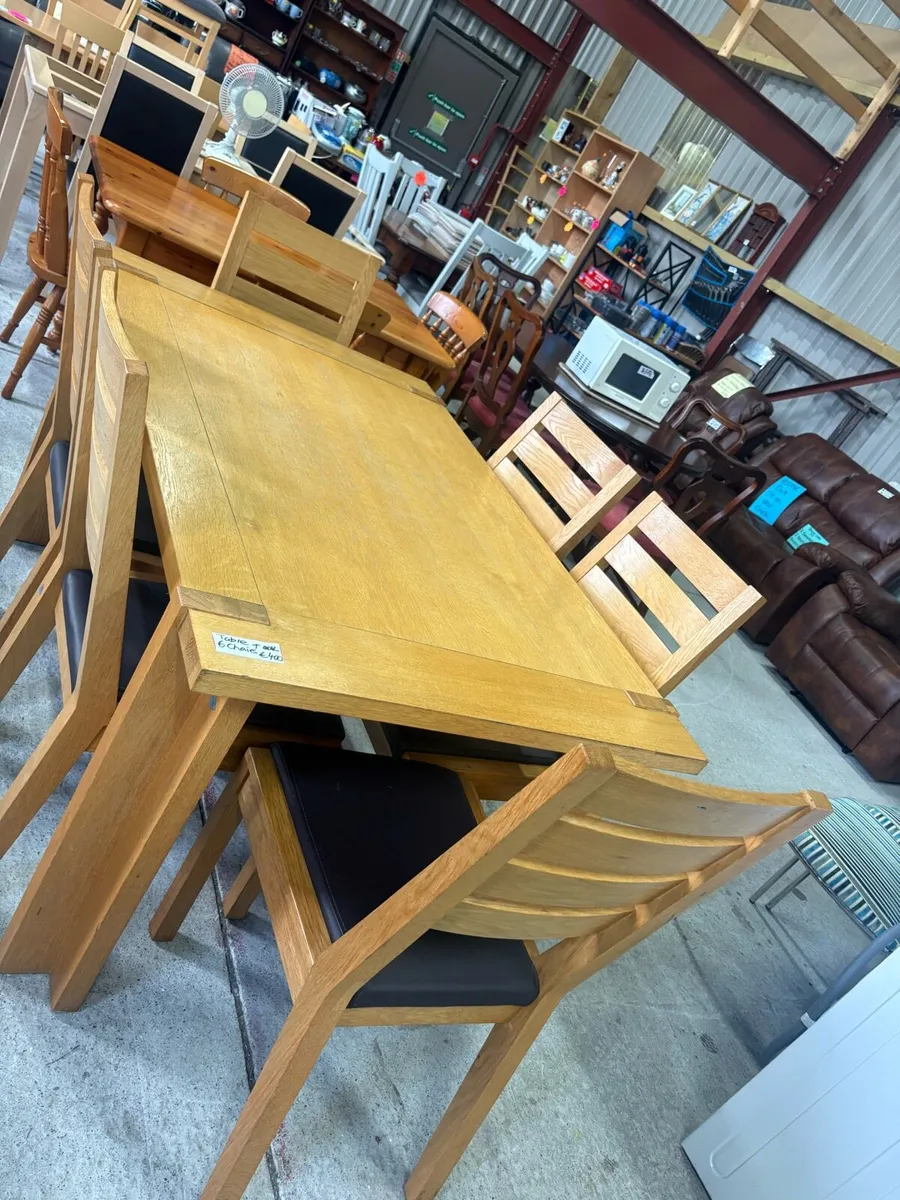 Oak table and 6 chairs - Image 3