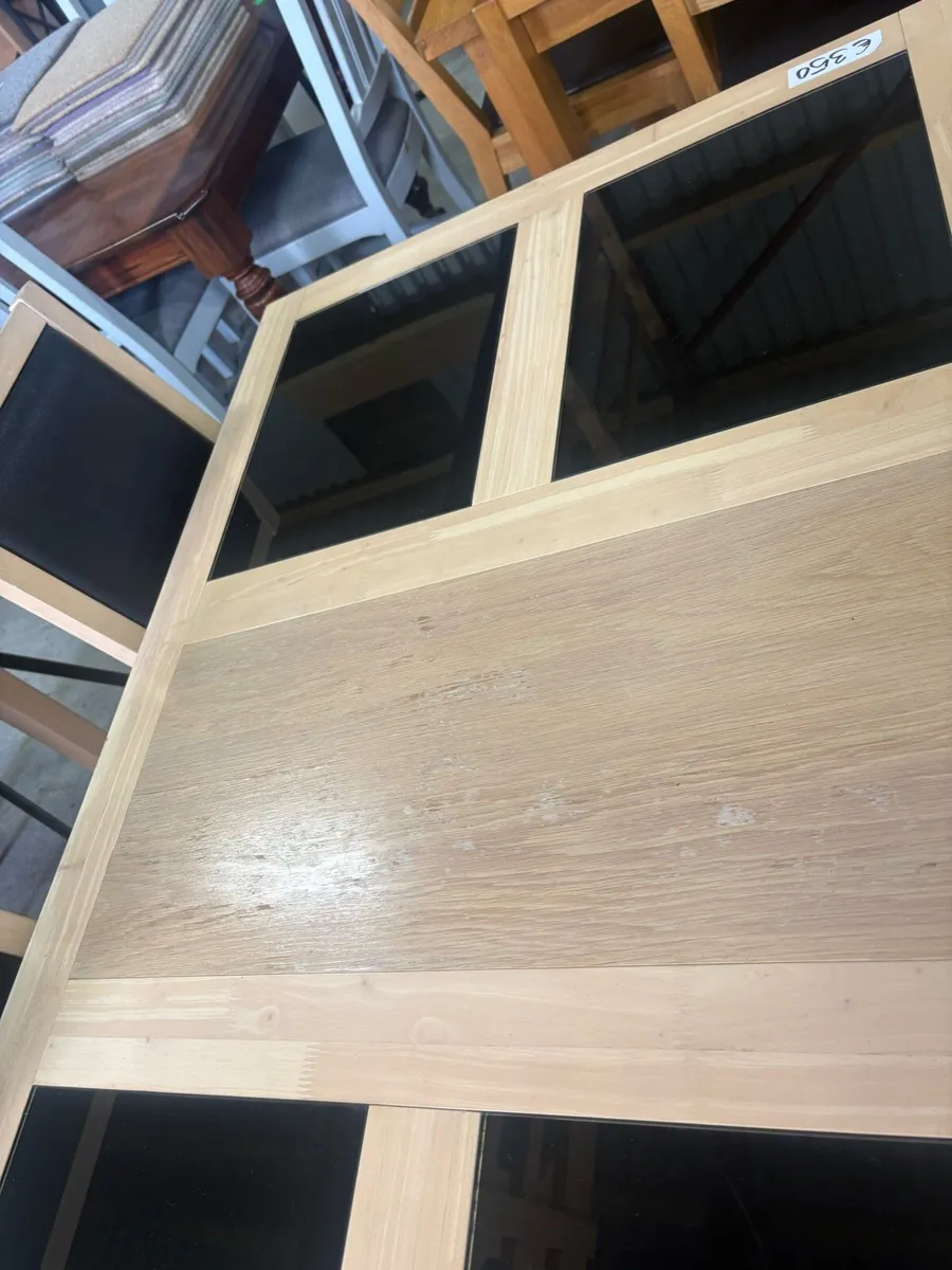 Table and 4 chairs - Image 4