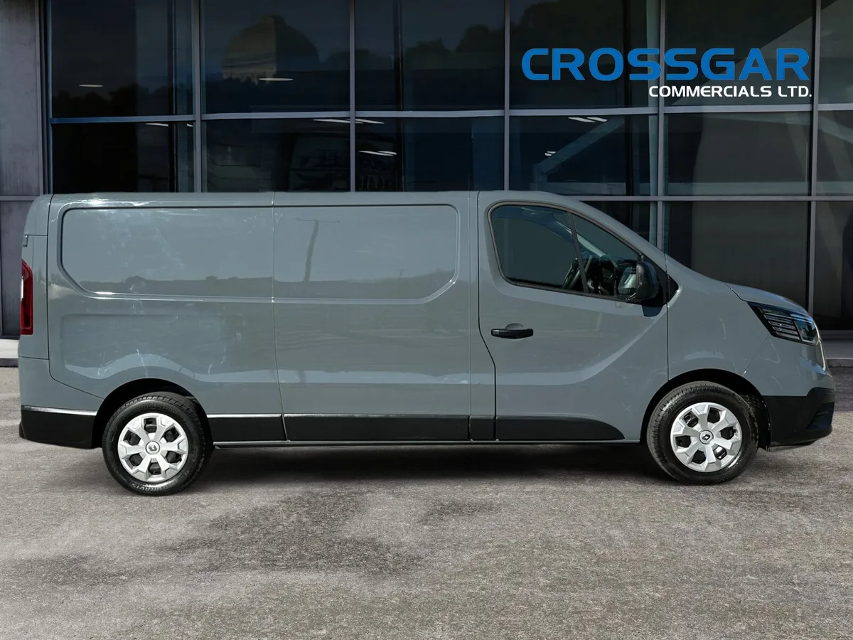 Renault Trafic 2024 LWB ADVANCE MODEL - Image 4