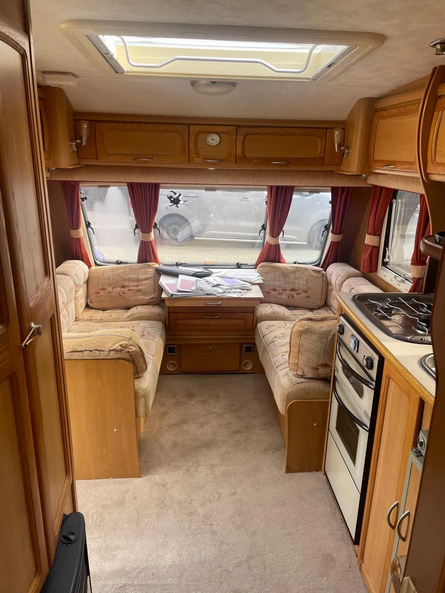 09 Compass 4/5 berth fixed bed & Awning - Image 3