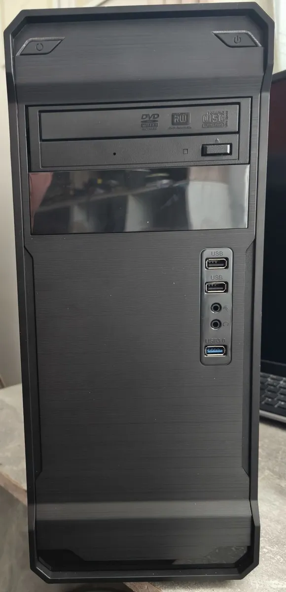 NOX Gaming PC i5 Windows 11 - Image 1