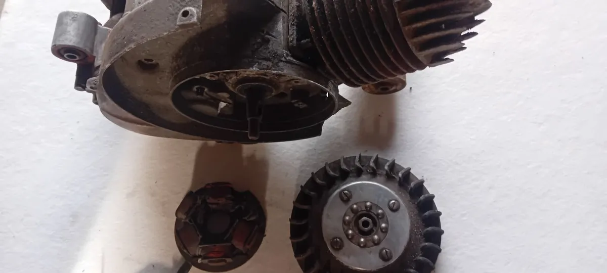 VESPA 100 engine - Image 2