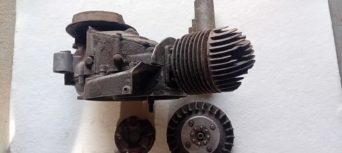 VESPA 100 engine - Image 1