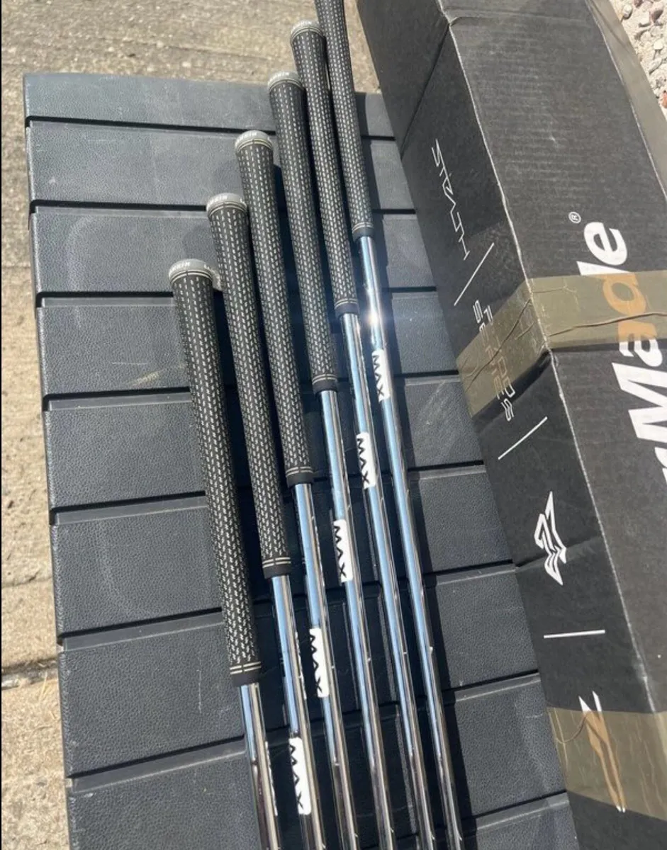 Taylormade Sim 2 Max Left Hand Irons - Image 2