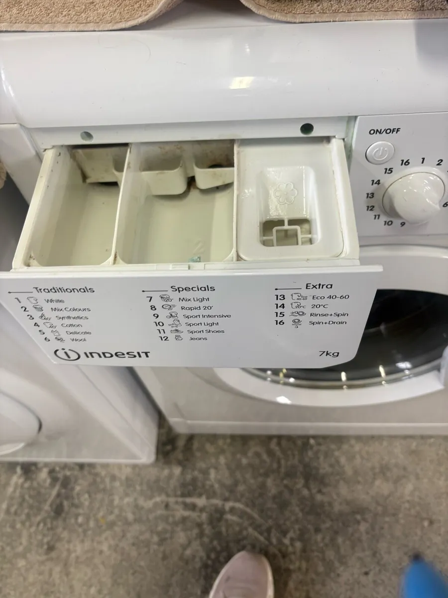 Indesit 7kg washing machine - Image 4