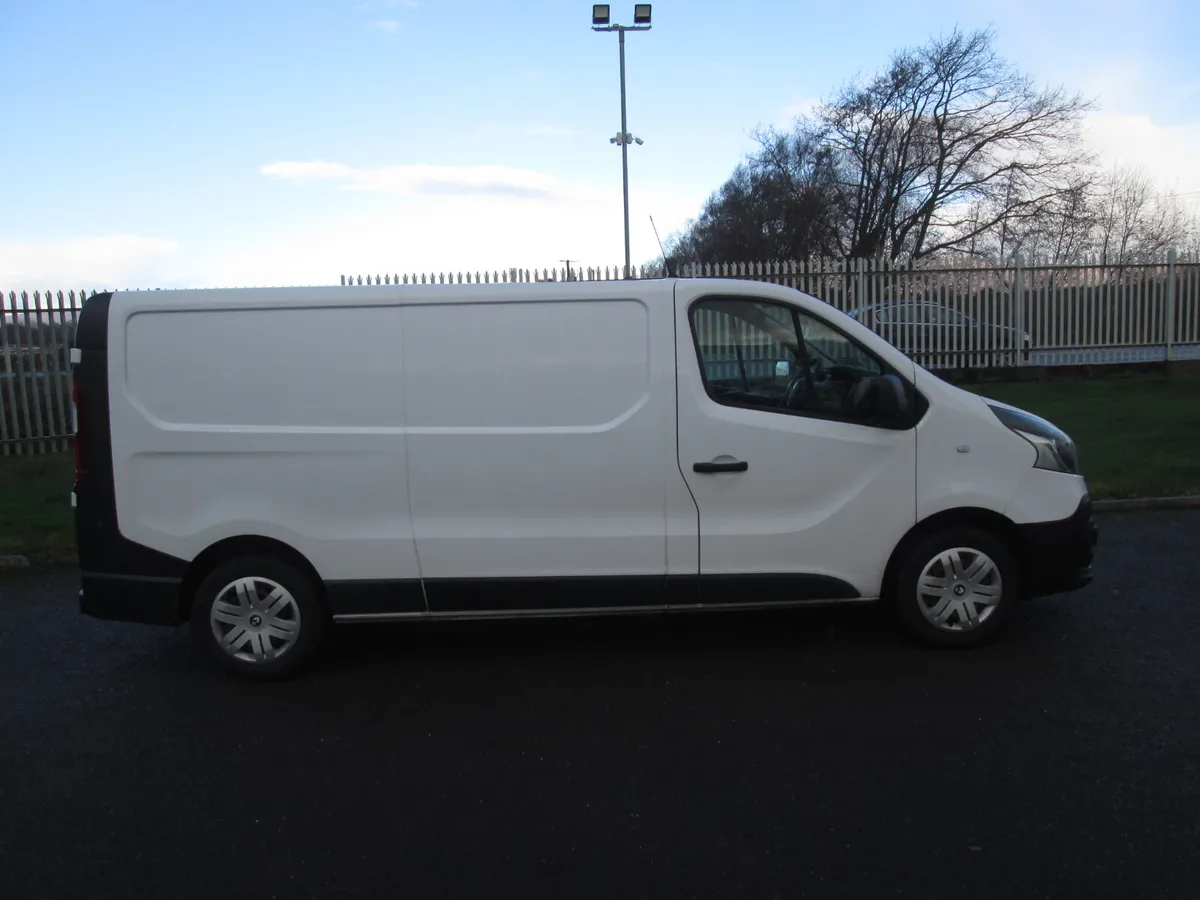2015 Renault Trafic 1.6 Dci  Cvrt Tested 11/2026 - Image 3