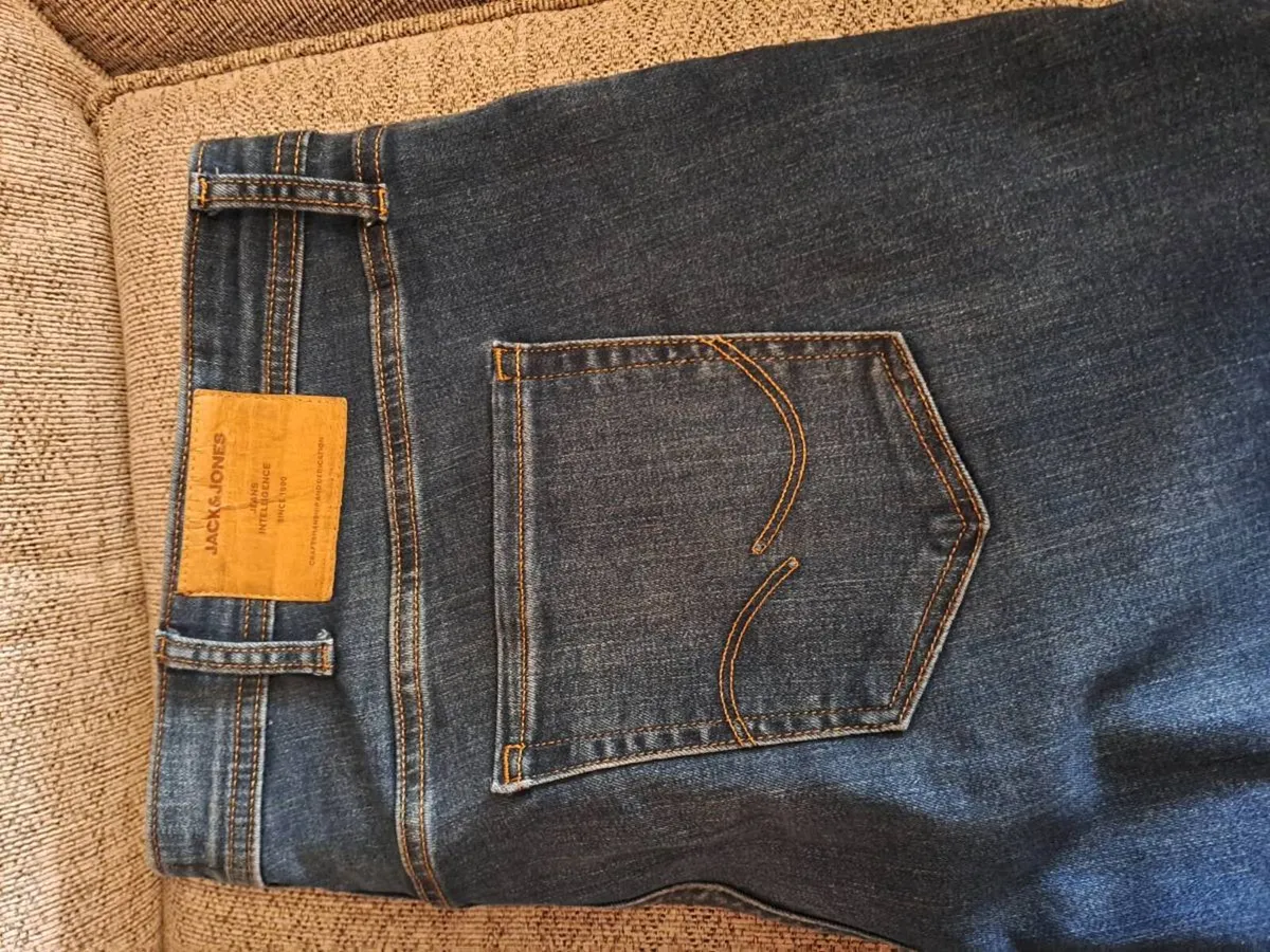 Levi jeans and jack jones jeans - Image 3