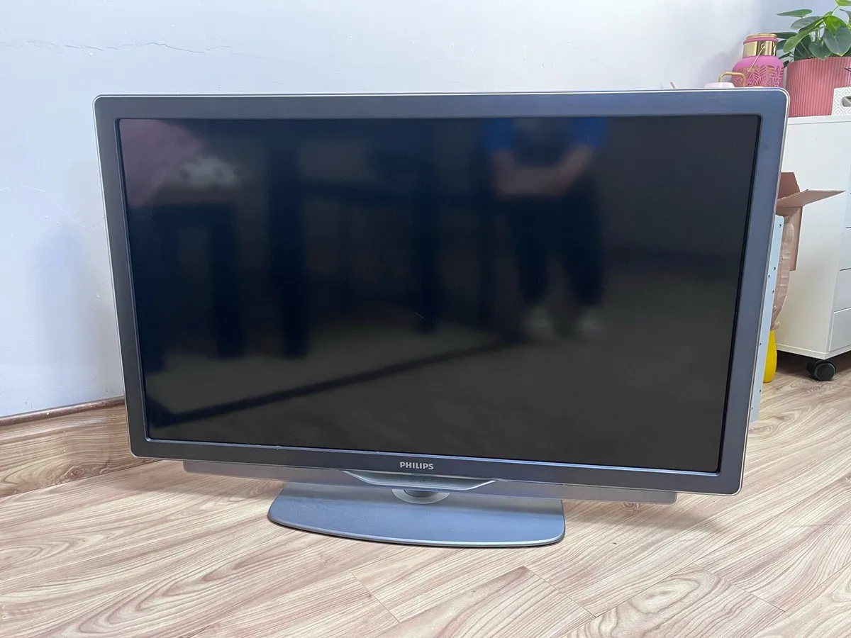 Philips 42” TV ambi lighting