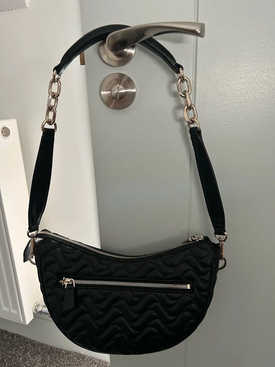 Guess Moon bag - Image 2