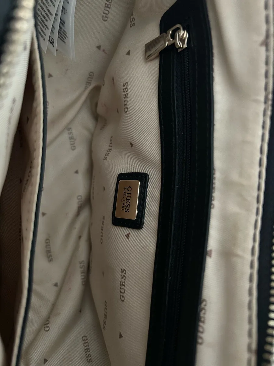 Guess Moon bag - Image 3