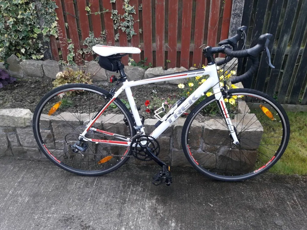 Road bike - Image 1