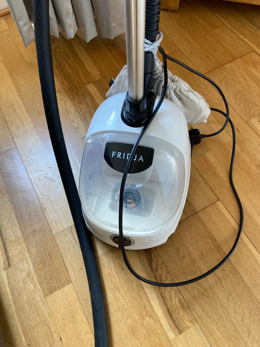 Fridja.  Clothes. Steamer - Image 2