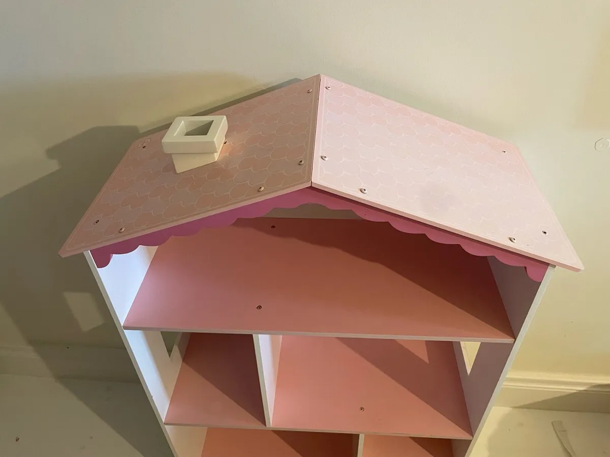 KidKraft Wooden Dollhouse Bookshelf - Image 4