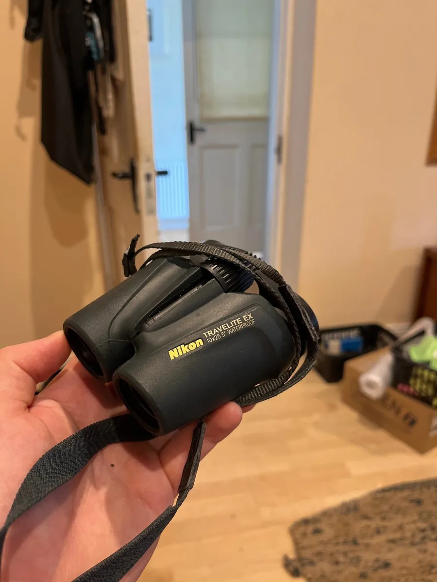 Binoculars Nikon travelite ex 10x25 waterproof - Image 1