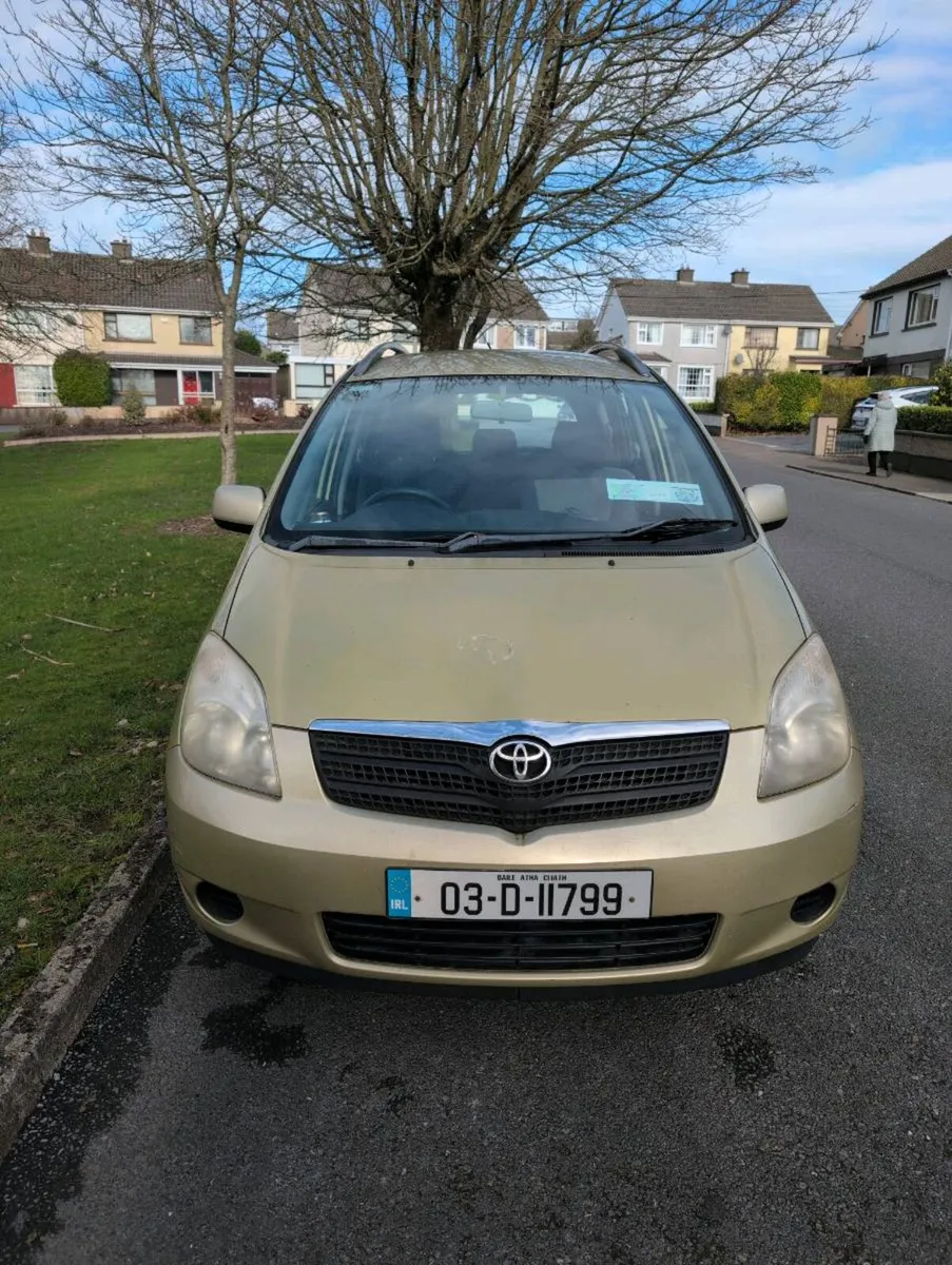 Toyota Corolla verso 2003 - Image 2