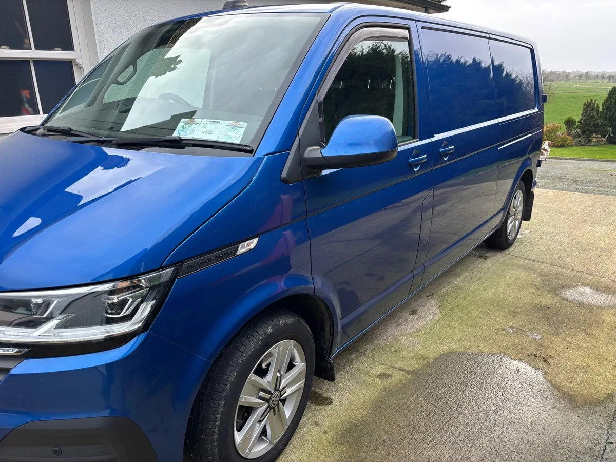 VW Transporter LWB 4Motion 205 bhp Automatic - Image 2