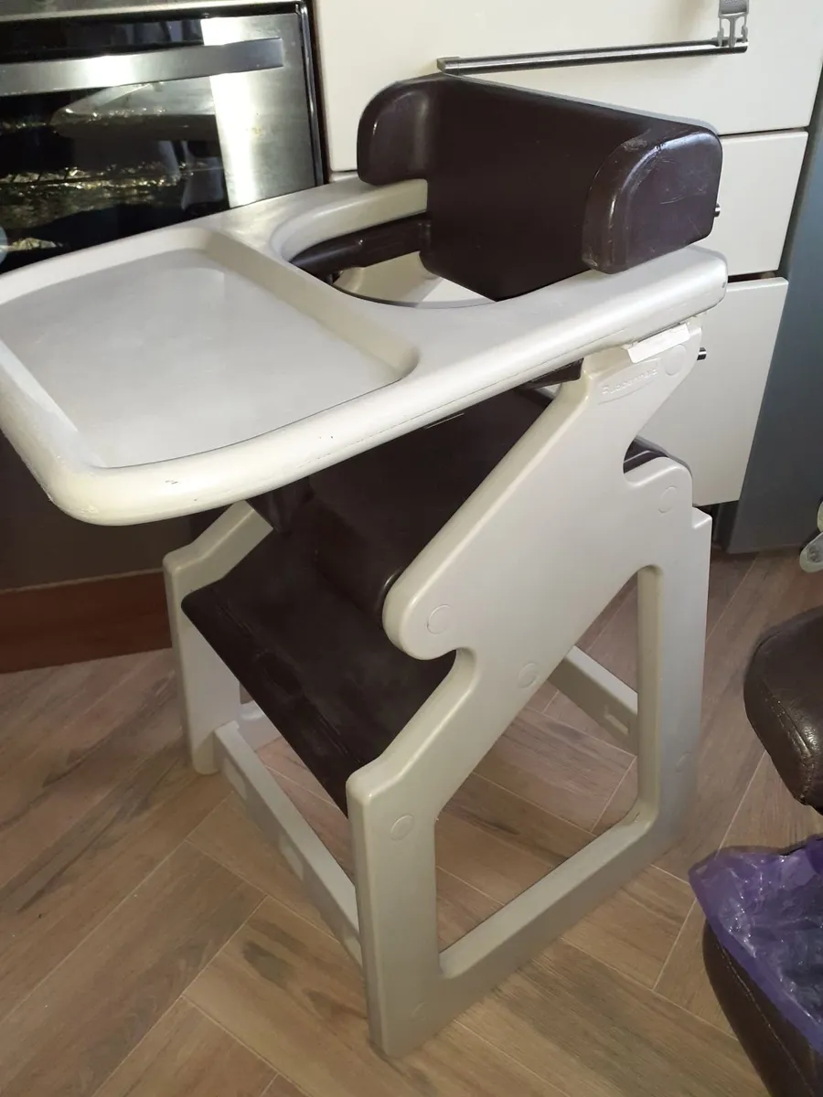 Rubbermaid High chair baby feeding seat - Image 2
