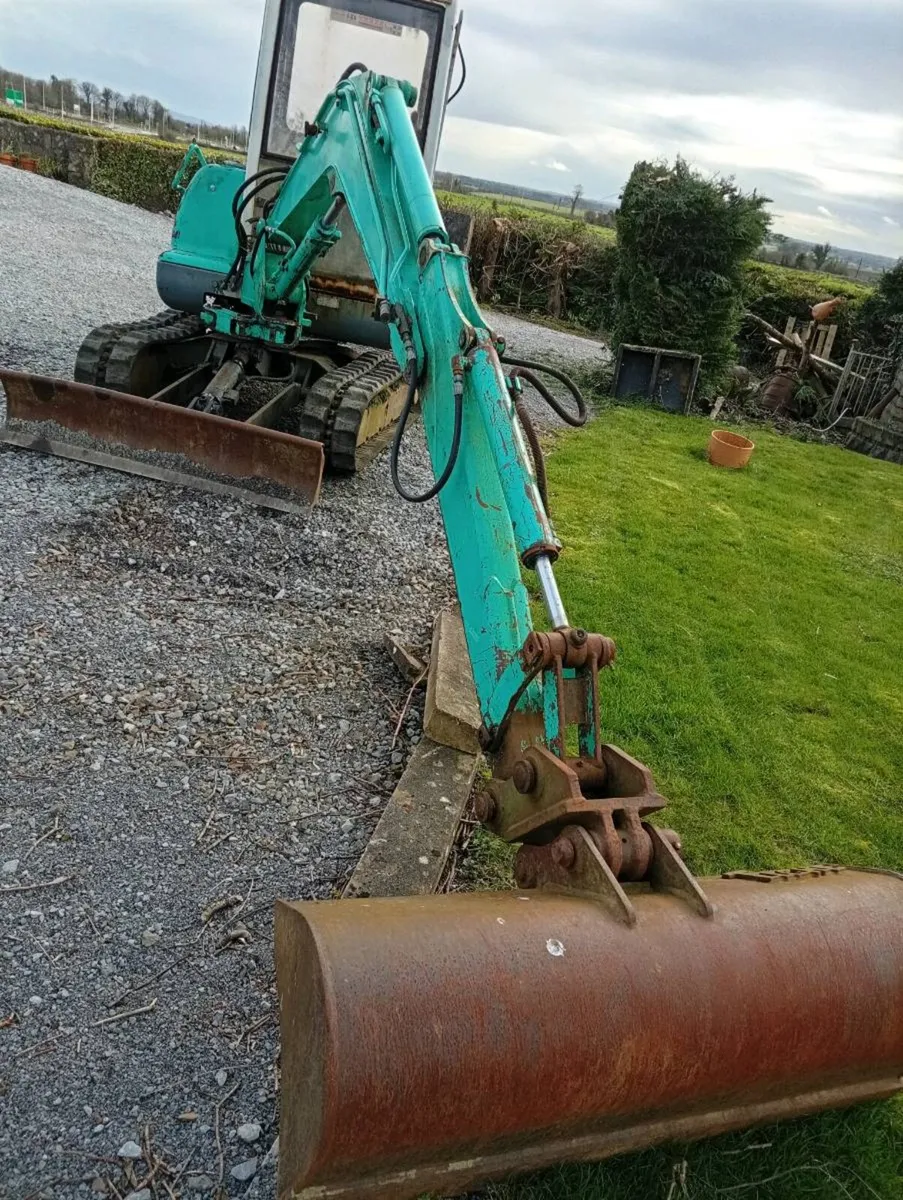 Mini digger kolbico 3 ton . - Image 4